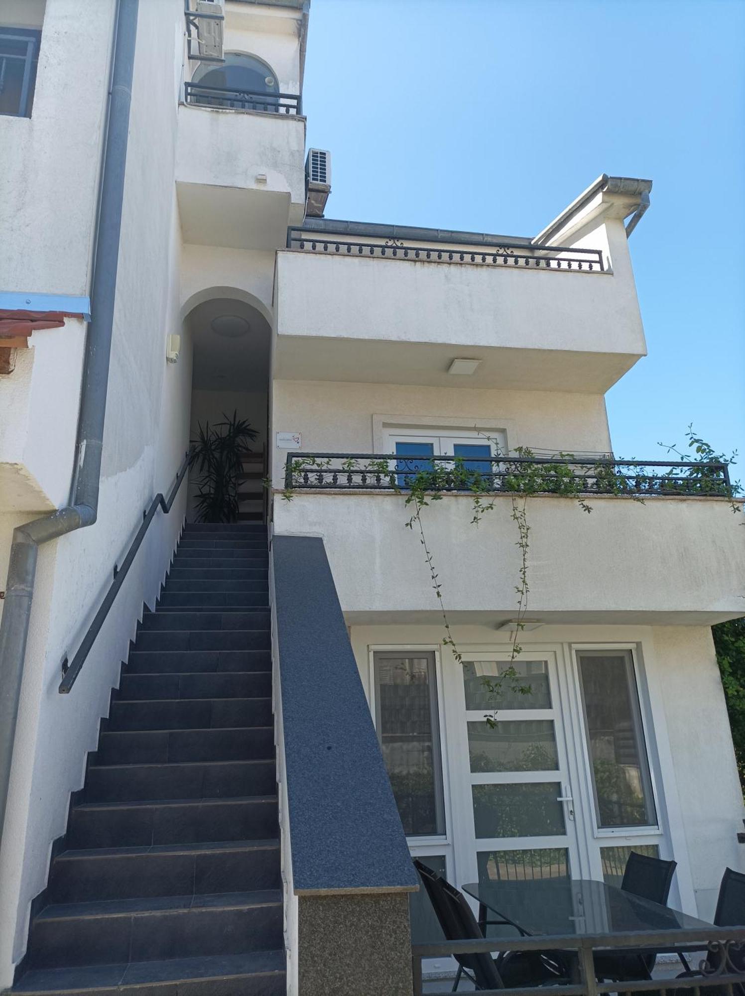 Rooms & Apartment Hegic Zadar Bagian luar foto